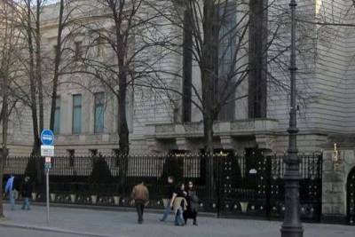СМИ называют погибшего в Берлине дипломата сыном одного из начальников ФСБ - versia.ru - Москва - Россия - Берлин