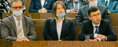 Депутата горсовета Челнов Мухину возмутили «космические цены» на препараты от COVID-19 - runews24.ru - Москва - Россия - Набережные Челны