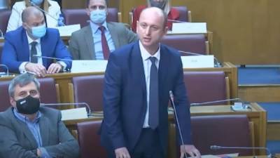 Мило Джуканович - Спецслужбы Джукановича незаконно прослушивали сербских политиков... - politnavigator.net - Россия - Сербия - Черногория