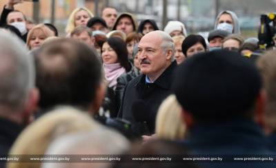 Владимир Путин - Дмитрий Медведев - Дмитрий Песков - Александр Лукашенко - Роман Головченко - Капитулировал ли Лукашенко перед Кремлем? - naviny.by - Москва - Россия - Белоруссия - Венгрия