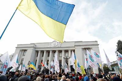 Украинцы заявили о готовности к вооруженному восстанию - lenta.ru - Украина