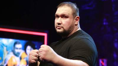 Мастер спорта Вильданов прокомментировал «бесконтактный» нокаут в Грозном - iz.ru - Россия - Израиль - респ. Чечня - Гана