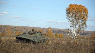 Экипажи БМП-2 ЗВО уничтожили танки условного противника в Подмосковье - iz.ru - Россия - Израиль - Московская обл.
