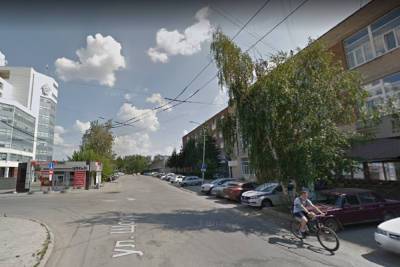 22-метровую ель установят к Новому году в ЦПКиО - eburg.mk.ru