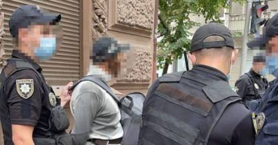 В Киеве будут судить поджигателя дверей офиса омбудсмена и Верховного суда - delo.ua - Украина - Киев - Херсон