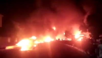 Мощный взрыв унес больше ста жизней, подробности и кадры: "Обгоревшие тела лежат на улицах" - politeka.net - Украина - Веллингтон - Сьерра Леоне