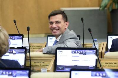 Омский бизнесмен получил миллиардный госконтракт сразу после избрания сына в Госдуму - newsland.com - Россия - Омск - Омская обл.