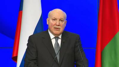 Владимир Путин - Александр Лукашенко - Дмитрий Мезенцев - Мезенцев: вопрос о единой валюте России и Белоруссии пока не стоит - vesti.ru - Россия - Белоруссия