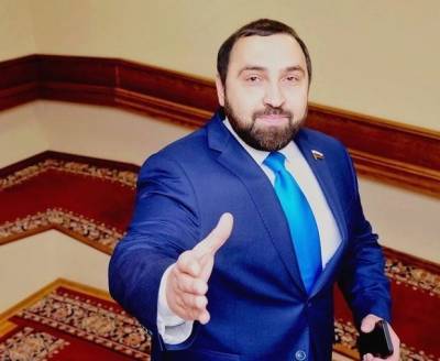 Депутат Султан Хамзаев предложил запретить указывать национальность преступников в СМИ - znak.com - Москва - Россия