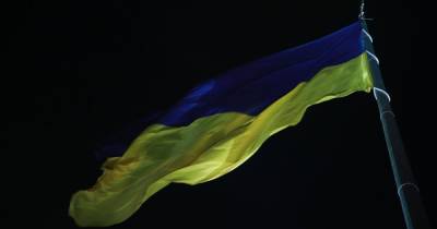 В Виннице россиянин сорвал с крыши ТРЦ флаг Украины - dsnews.ua - Россия - Украина - Винницкая обл.