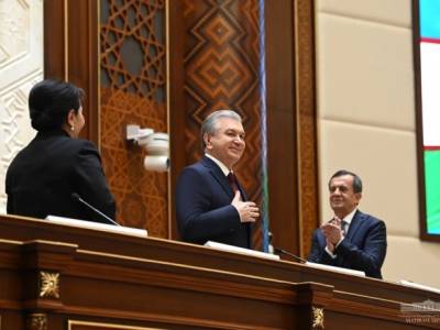 Шавкат Мирзиеев - Переизбранный президент Узбекистана принес присягу - unn.com.ua - Украина - Киев - Узбекистан