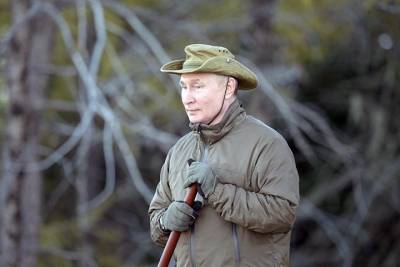 Сергей Шойгу - Владимир Путин - Сколько стоит портрет Путина и что происходит с пенсиями. Числа недели - tayga.info - Россия - Новосибирская обл.