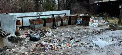 Жители города в Карелии рассказали, как тонут в мусоре на пути к помойке (ФОТО) - stolicaonego.ru - Петрозаводск - республика Карелия