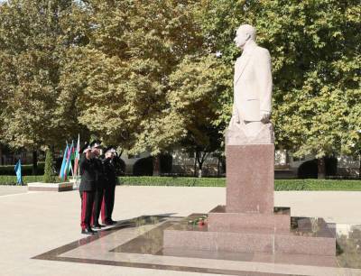 Гейдар Алиев - В Академии имени Гейдара Алиева и Культурном центре СГБ прошли мероприятия по случаю Дня Победы Азербайджана (ФОТО) - trend.az - Азербайджан