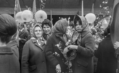 Жители Новосибирска вспомнили первомайскую демонстрацию 1970-х годов - sib.fm - Новосибирск