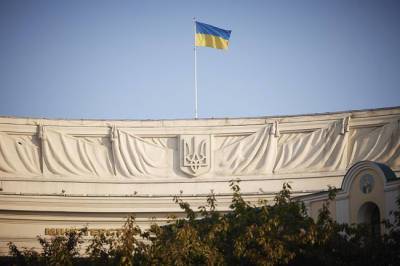 Владимир Зеленский - Сергей Никифоров - Украина отрицает скопление российской военной техники у своих границ - infox.ru - Россия - Украина - Киев