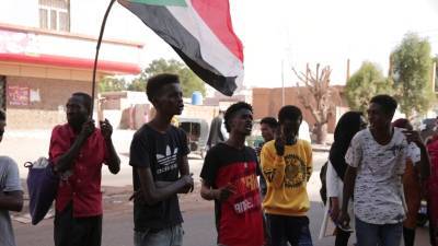 Омар Аль-Башир - Перебои с Интернетом затруднили кампанию гражданского неповиновения в Судане - golos-ameriki.ru - Судан - г. Хартум