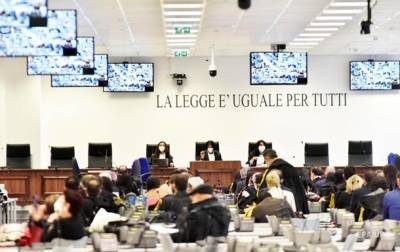 В Италии завершился крупнейший за 30 лет суд на мафией - korrespondent.net - Украина - Италия
