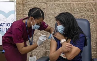 Джо Байден - Reuters: суд в США приостановил действие требования об обязательной вакцинации сотрудников - obzor.lt - США - Техас - шт. Южная Каролина - Юта - штат Луизиана - штат Миссисипи