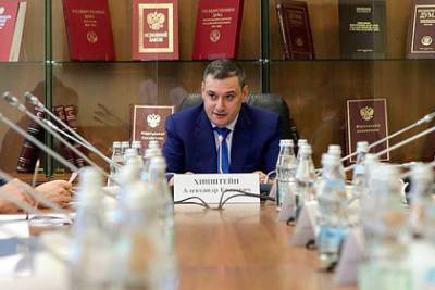 Александр Хинштейн - В Госдуме отреагировали на сокращение срока действия сертификатов о вакцинации - lenta.ru