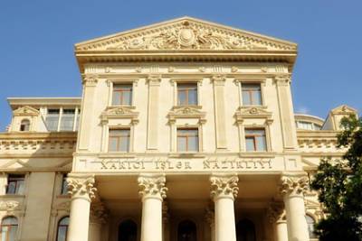 Азербайджан призвал Армению к адекватности - lenta.ru - Армения - Азербайджан - Ереван
