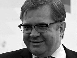 Экс-министр энергетики РФ Сергей Шматко умер в коронавирусной больнице, ему было 55 лет - newsland.com - Россия