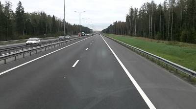 Легковушка влетела в столб на Приморском шоссе, двое погибли - neva.today - Россия - Ленинградская обл. - Санкт-Петербург
