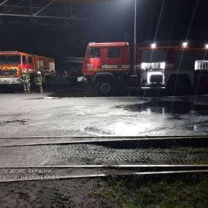 В Запорожье произошел пожар на территории завода «Укрграфит». Фото - reporter-ua.com - Украина - Запорожская обл. - Запорожье
