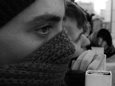 На Сахалине пятеро подростков избили сверстника за знакомство с «не таким как все» - rosbalt.ru - Россия - Сахалинская обл.