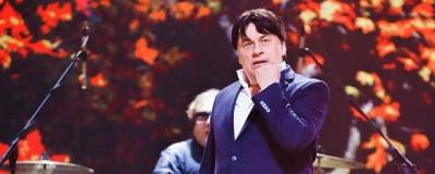 Александр Серов - Госпитализированный с коронавирусом Александр Серов начал работать удаленно - runews24.ru