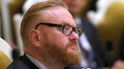 Виталий Милонов - Александр Соколов - В Петербурге журналиста вызвали в полицию по доносу депутата Милонова - svoboda.org - Россия - Санкт-Петербург