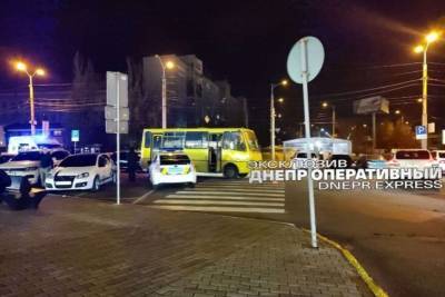 Анастасий Маркин - В Днепре маршрутка наехала на семью с ребенком - rupor.info