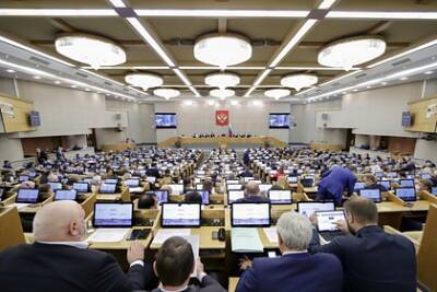 Ярослав Нилов - Герман Греф - В Госдуме оценили названный Грефом способ заставить россиян копить на пенсию - lenta.ru