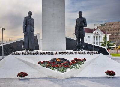 Красные против белых: век прошёл, а бьются до сих пор - politnavigator.net - Россия