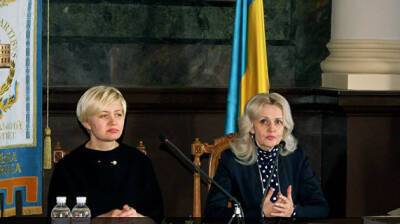 Ирина Фарион - Лариса Ницой - "Ведьмы из биологического мусора": укронационалистки Фарион и Ницой пойдут под суд - newsland.com - Украина
