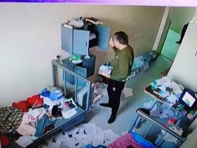 Опубликованы кадры перевода Саакашвили в другую тюрьму. Омбудсмен говорит, что экс-президента убедили в переводе в гражданскую клинику - unn.com.ua - Украина - Киев - Грузия