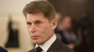 Олег Кожемяко - Губернатор Приморья поручил спасти людей с севшего на мель контейнеровоза - iz.ru - Израиль - Приморье край