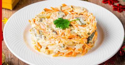 30 минут на кухне: легкий морковный салат с сыром и яйцом - profile.ru