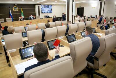Павел Крашенинников - Дума Екатеринбурга не стало отменять выставление оценки главе города - znak.com - Россия - Екатеринбург