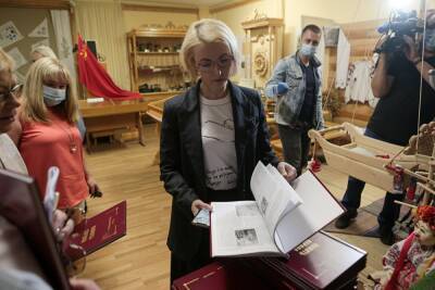 Ирина Гехт - Власти Челябинской области рассказали, когда в регионе закончится дистант - znak.com - Челябинская обл.