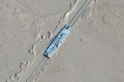 Китай создал в пустыне ракетные цели в виде кораблей ВМС США - obzor.lt - Китай - США - Тайвань