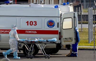 В России число умерших от коронавируса за сутки превысило 1,2 тыс. - interfax.ru - Москва - Россия - Санкт-Петербург - Московская обл.
