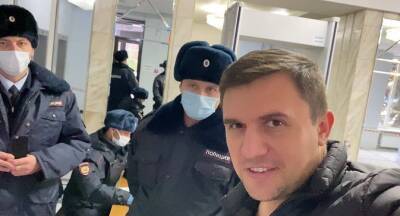 Николай Бондаренко - «Очень жестко приняли»: в Саратове задержали депутата-блогера из КПРФ Николая Бондаренко - bloknot.ru - Россия - Саратов