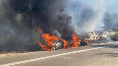 Видео: пожар возле университета Хайфы, сгорели 4 автомобиля - vesty.co.il - Израиль