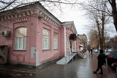 В Челябинске полиция пришла к участникам акций против вакцинации и QR-кодов - znak.com - Челябинск