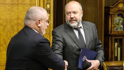 Госдума приняла в первом чтении закон, который ликвидирует отношения автономий и областей - znak.com - Россия