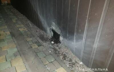 В Ровно во двор бизнесмена бросили гранату - korrespondent.net - Украина - Ровенская обл.