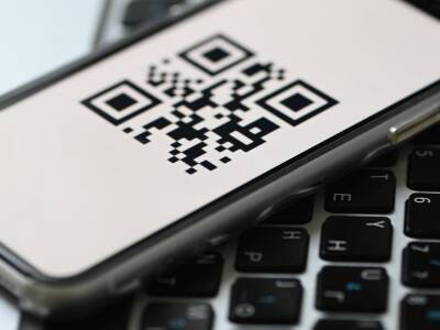 «Останутся с нами навсегда»: чиновники хотят сохранить QR-коды в России после пандемии - bloknot.ru - Россия