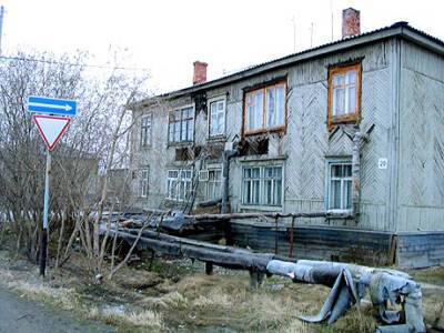 В Лабытнанги прокуратура внесла представление мэрии из-за разваливающегося дома - nakanune.ru