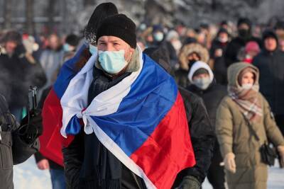 Больше половины россиян считают, что у власти стоят люди, озабоченные деньгами и карьерой - znak.com - Россия